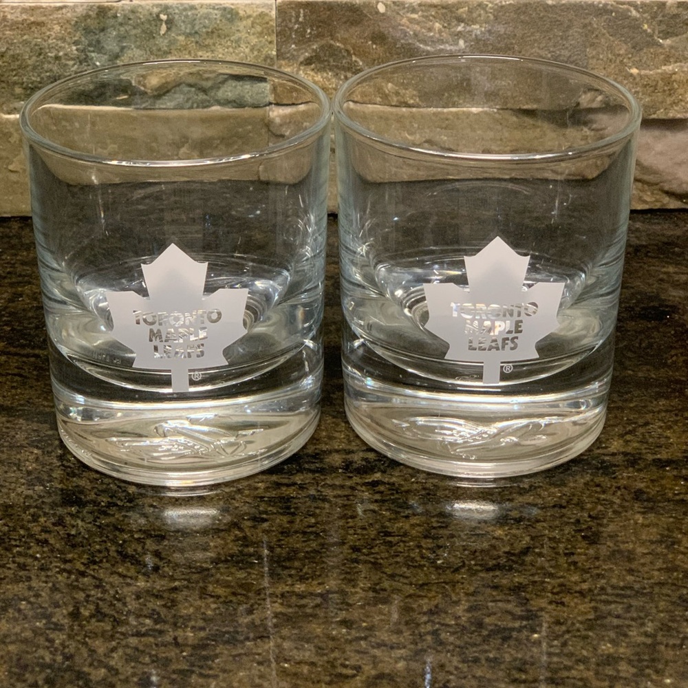 CROWN ROYAL | Set of 2 | TML Toronto Maple Leaf Whiskey Tumblers